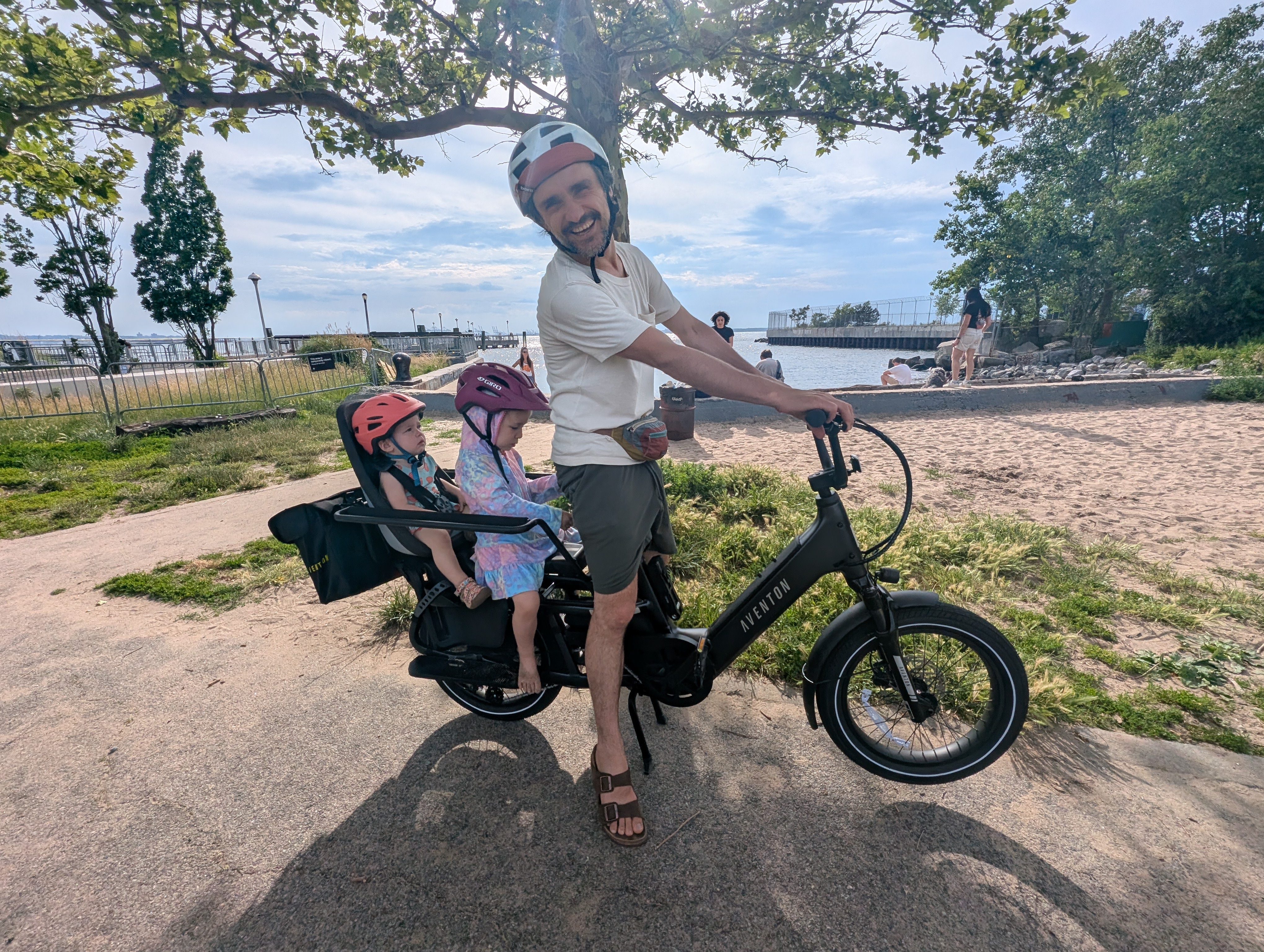 Riding the Aventon LR 'Darkness' with both kids near the water in Brooklyn